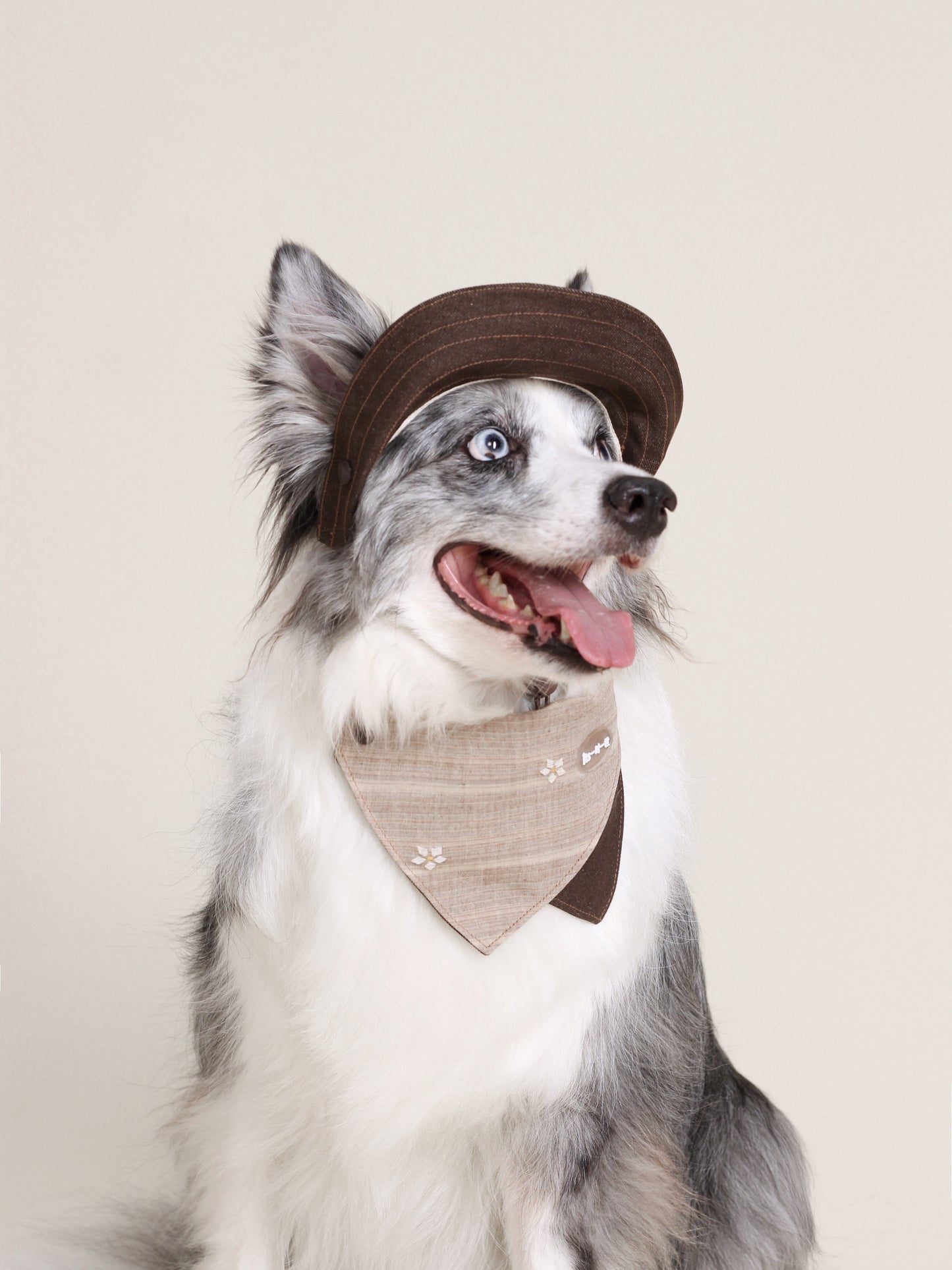 ♥Cowboy is Coming♥ Outdoor Hat & Drool Bib with Cowboy Look