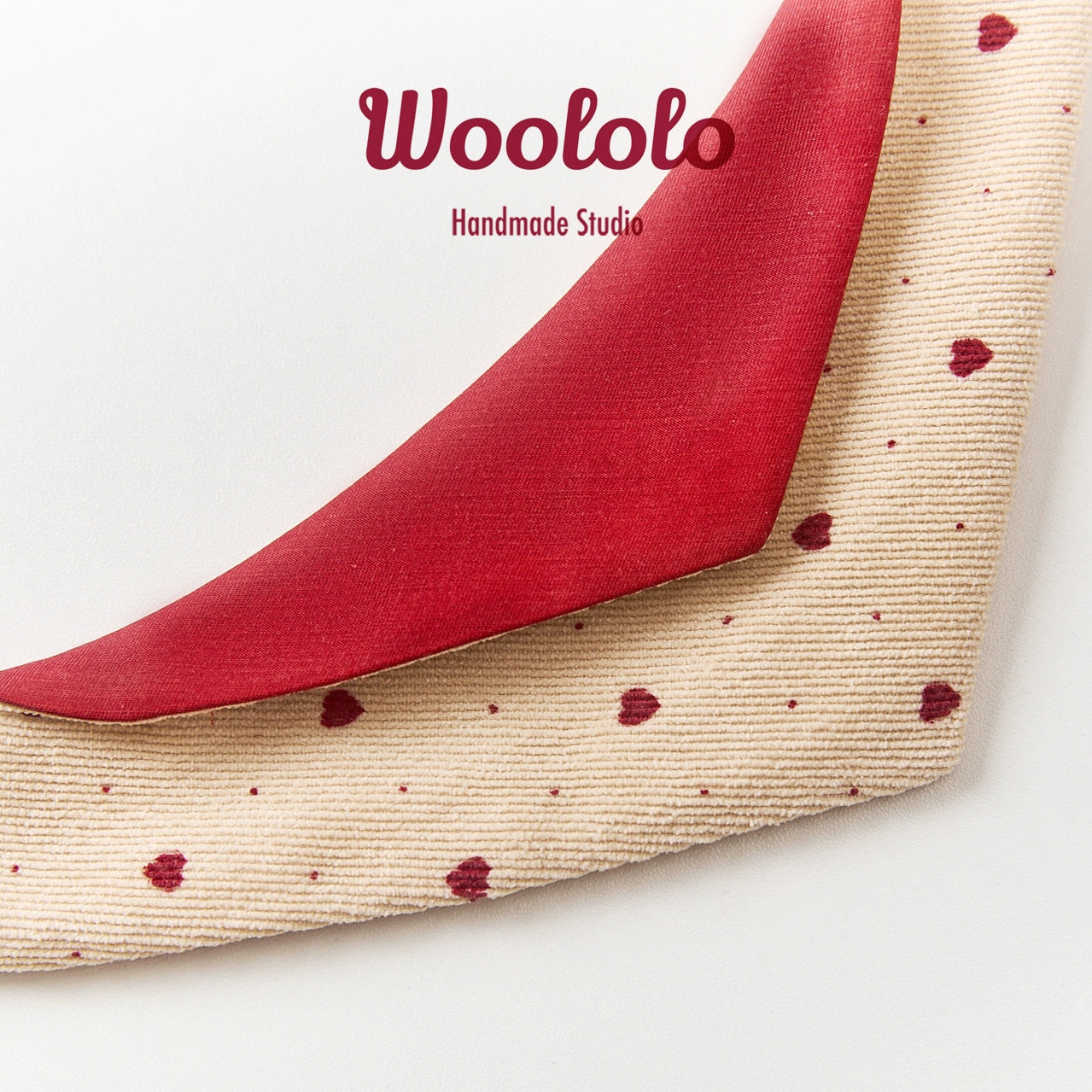 ♥My Heart Barks~♥
Christmas-themed custume corduroy bibs & scarf for cats and dogs with a heart pattern,Customizable name tag